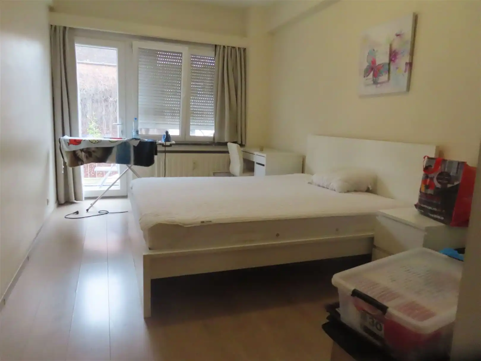 Gemeubeld 2slaapkamerappartement met parking! foto 9