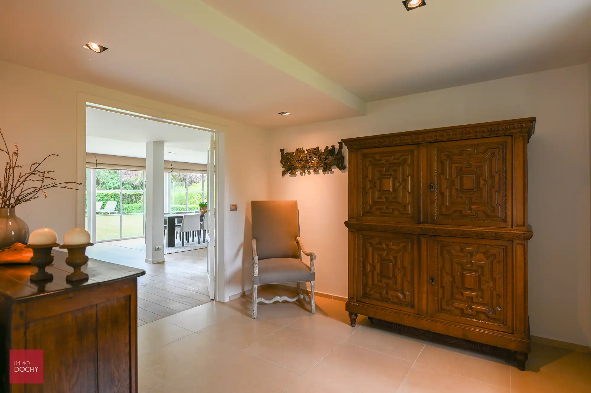 Instapklaar landhuis met bijgebouw foto 10