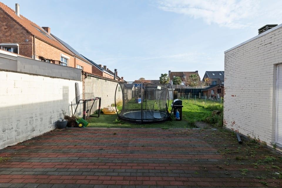 KNUSSE GEZINSWONING MET GARAGE EN ZONNEPANELEN IN SINT-TRUIDEN foto 22