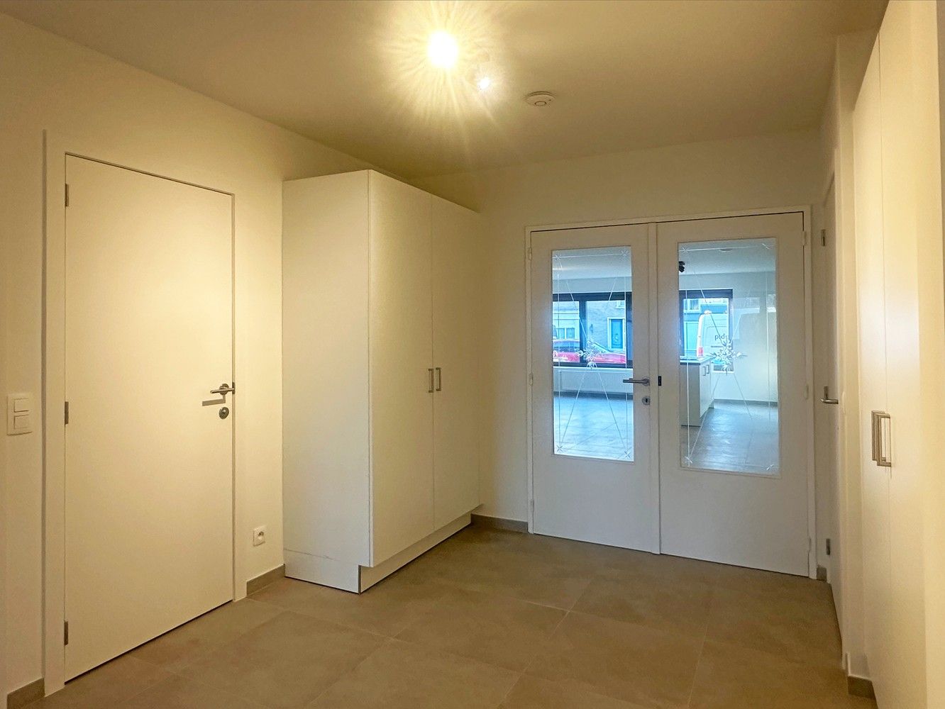 Prachtig ruim gelijkvloers appartement met 4 slaapkamers & tuin in Lier! foto 4