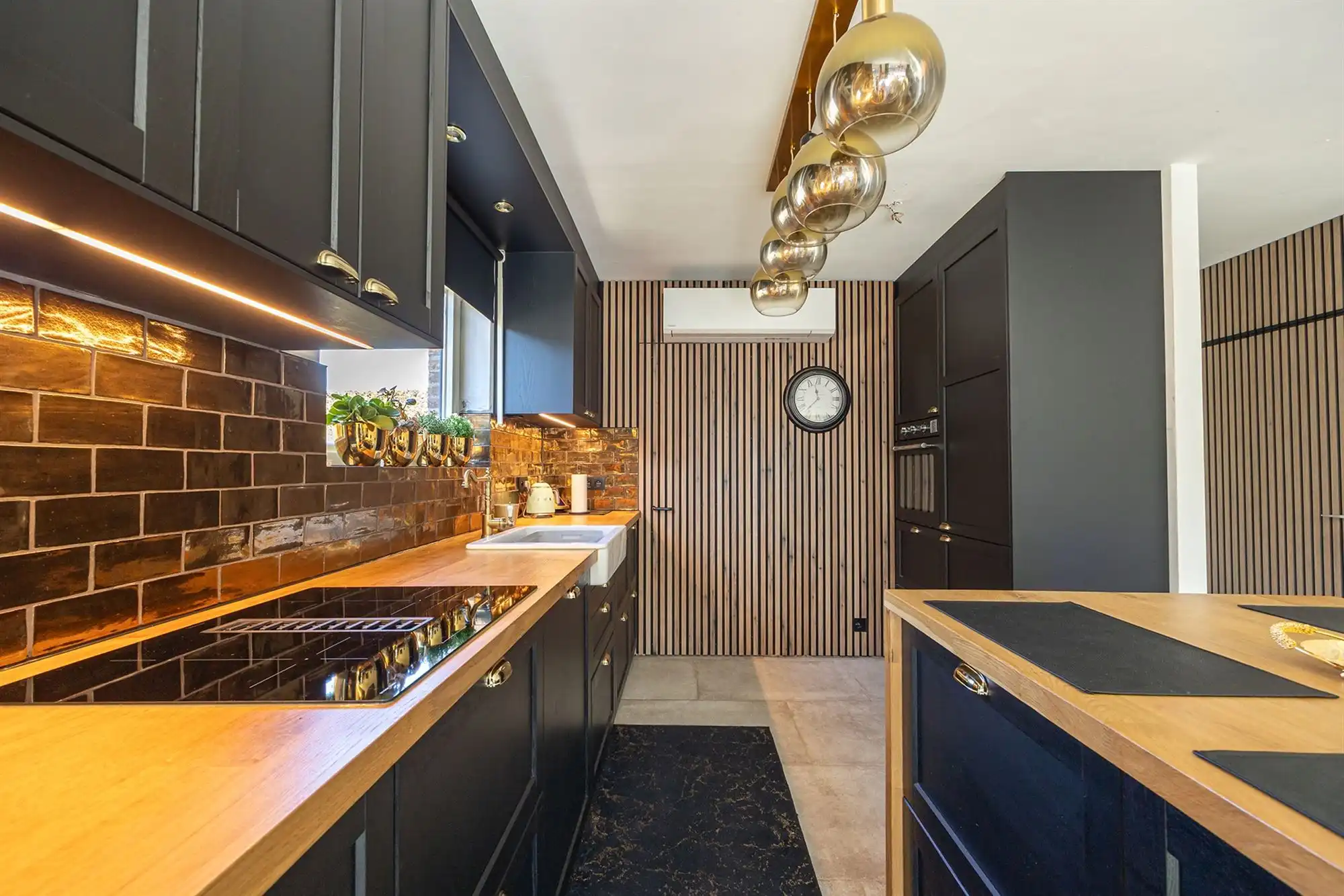 Lichtrijk appartement met terras en garage in Mechelen foto 6