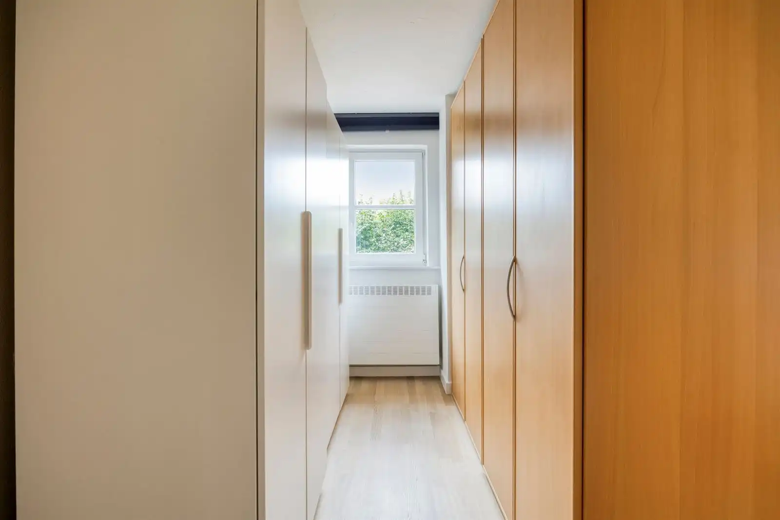 Prachtige open bebouwing met 3 slaapkamers, bureau en ruime tuin op toplocatie te Lint foto 24