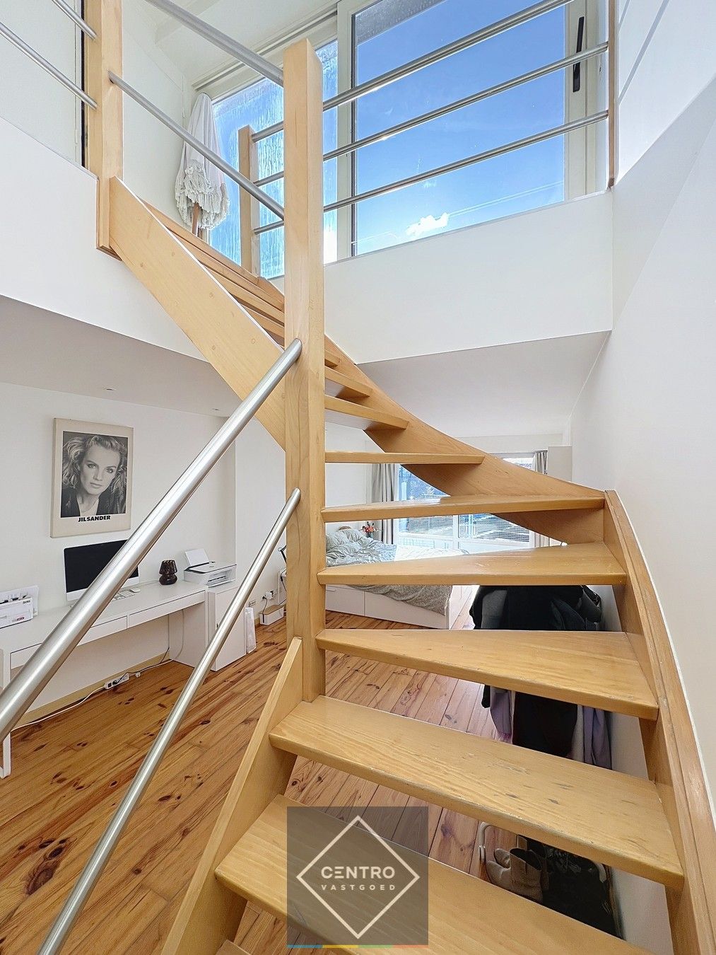 Gelijkvloerse kantoor/praktijkruimte én triplex appartement (met aparte toegangen) op het Kerkplein van Rumbeke! foto 19