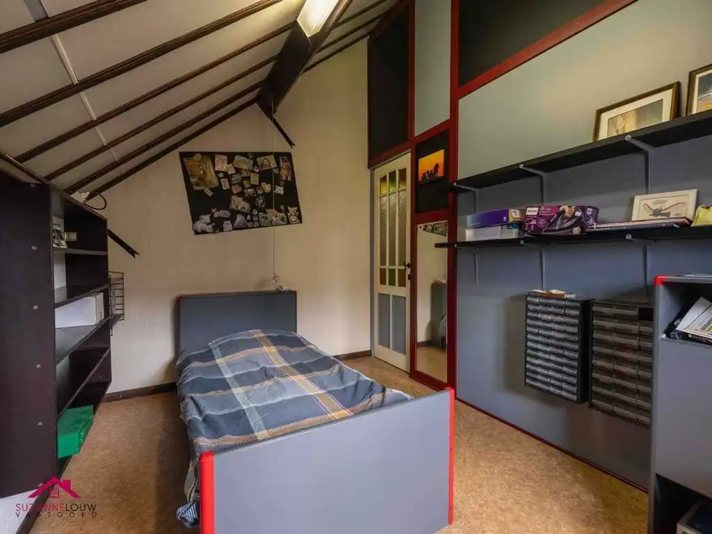Karaktervolle, vrijstaande woning op riant perceel foto 33