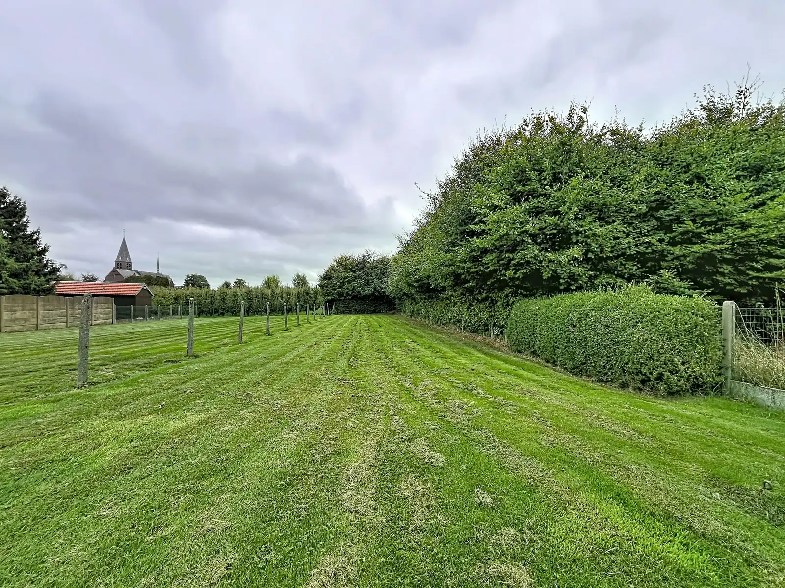Vrijstaande woning met ruime tuin op toplocatie foto 23