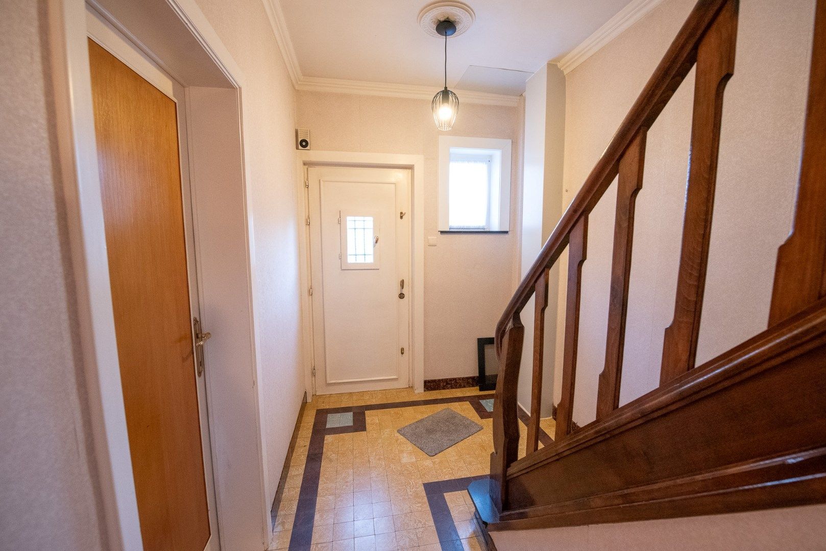 Proper onderhouden woning met 3 slaapkamers en ruimte tuin te huur in Zulte foto 2