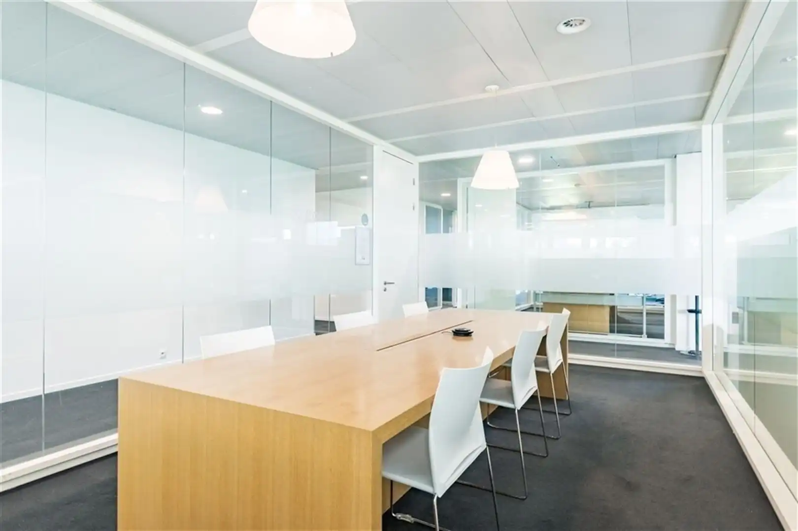 BOUDEWIJNLAAN 30: kantoor van 351m² foto 5