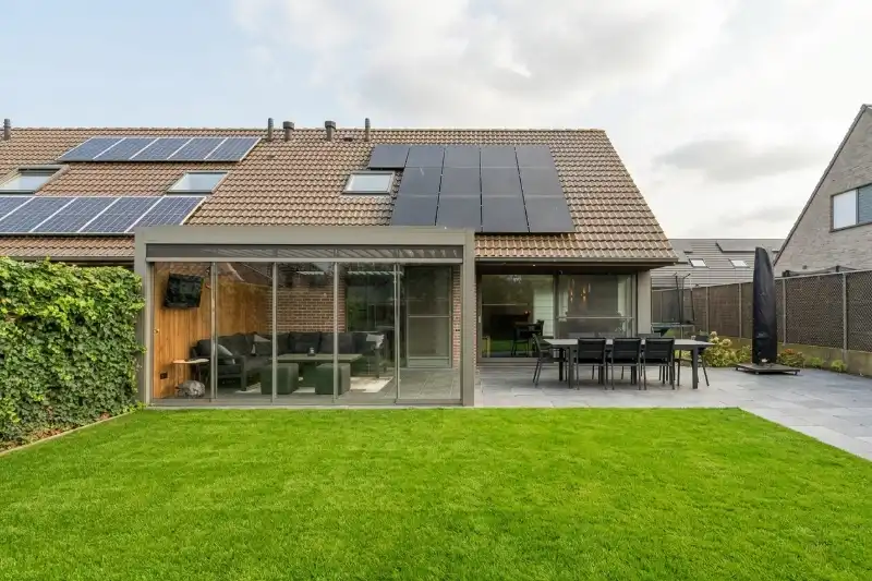 HOOGLEDE – Moderne gezinswoning met zonnige tuin en tal van extra’s! opp. 351 m² foto 18