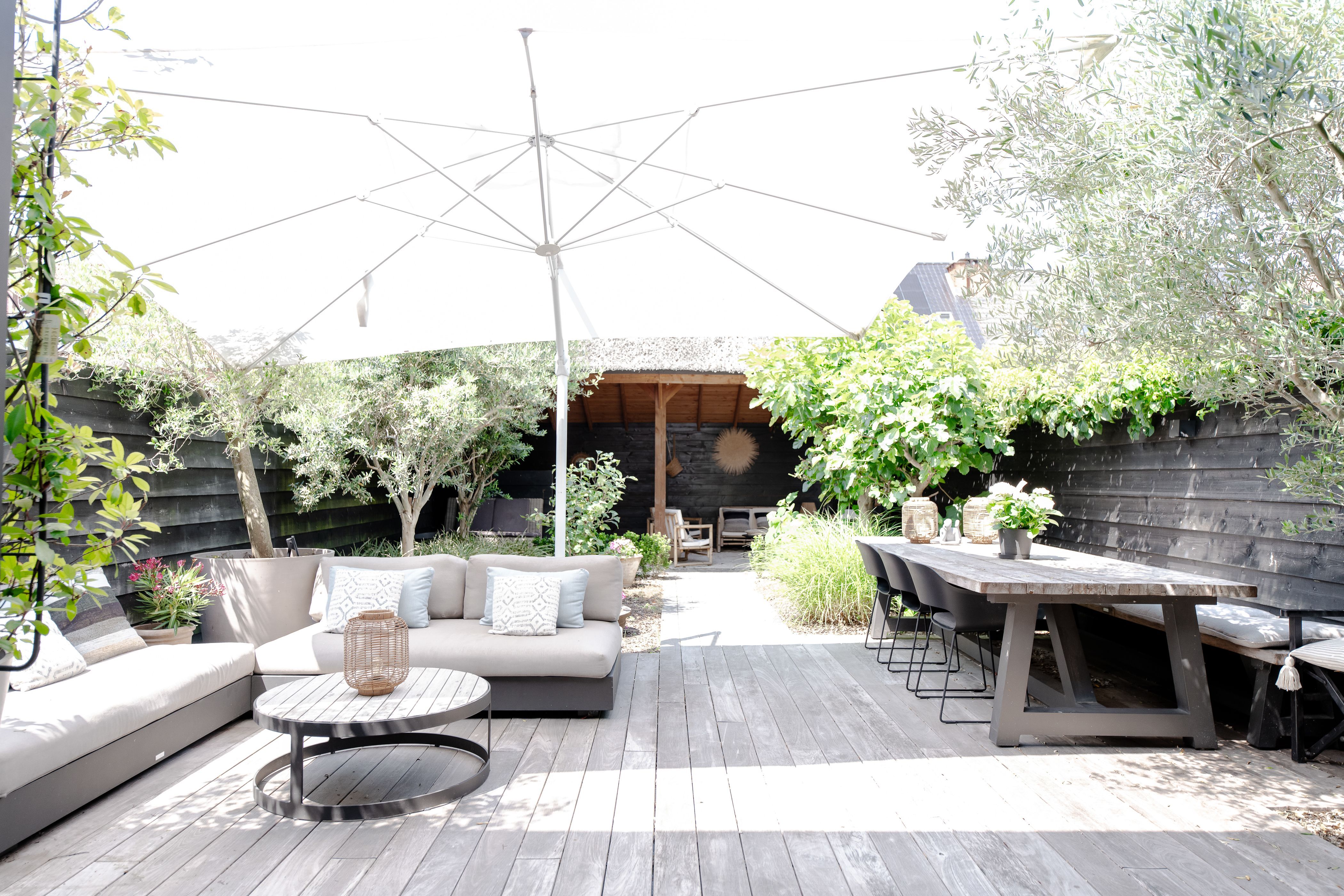 Feelgood woning met 4 slpks, 2 badk en prachtige tuin foto 19
