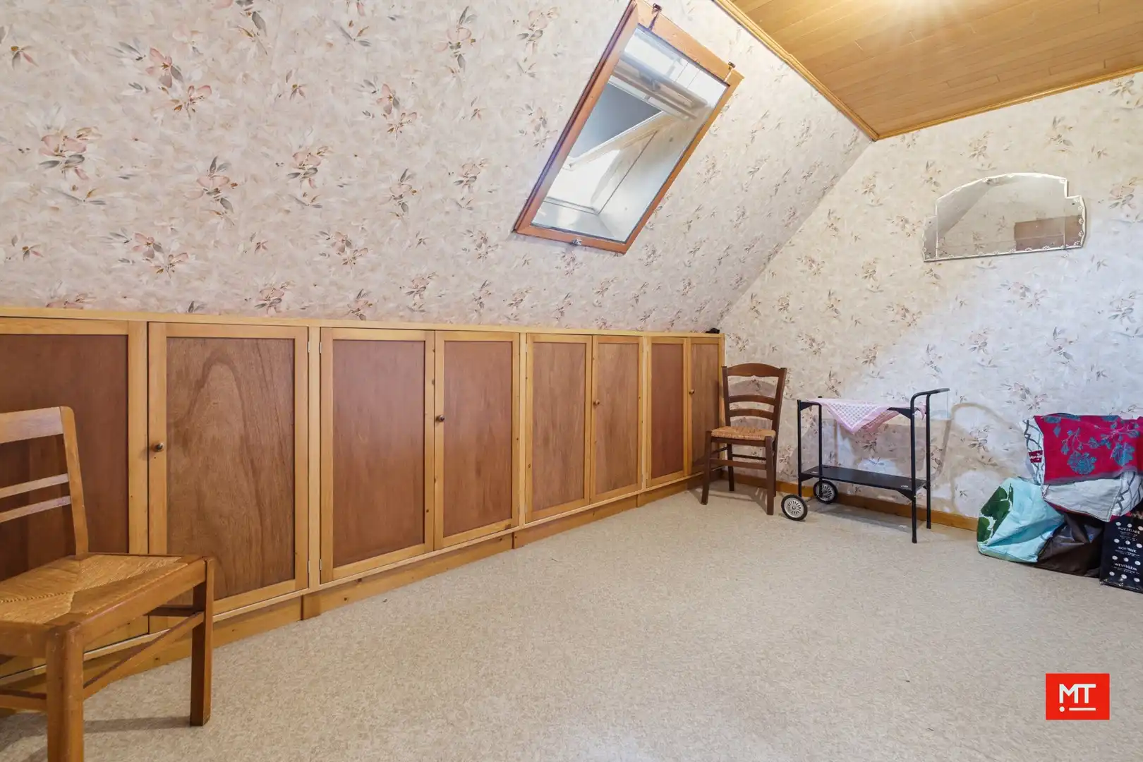 Te renoveren alleenstaande woning op een landelijke locatie in Wijtschate foto 18