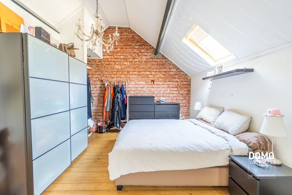 Ruime gerenoveerde woning met voldoende ruimte en tal van mogelijkheden foto 17