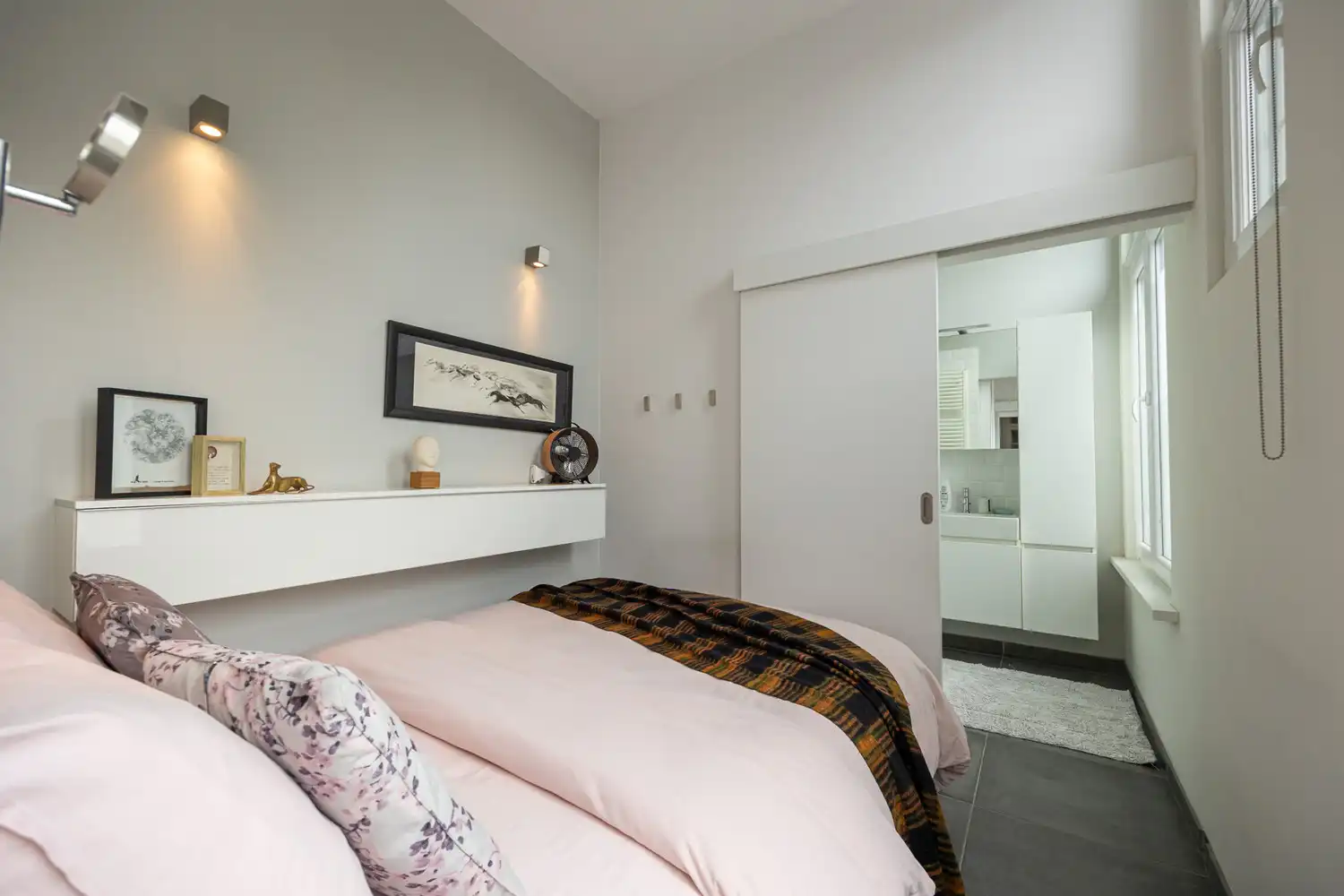 Prachtige gerenoveerde herenwoning van 341 m² in hartje Antwerpen met tal van mogelijkheden: combi wonen/werken of gedeeltelijke verhuurmogelijkheden foto 31