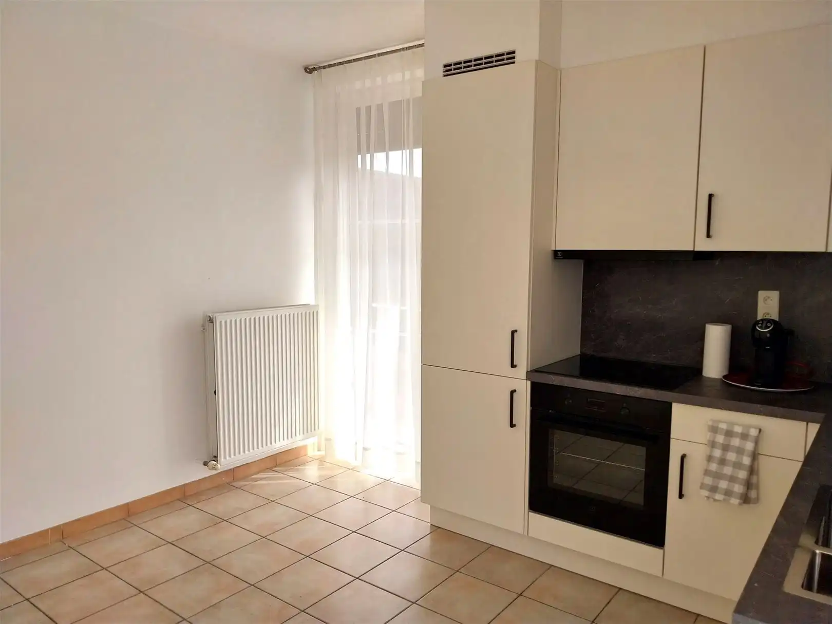 TE HUUR: Gelijkvloers appartement met 2 slaapkamers in Heusden! foto 6