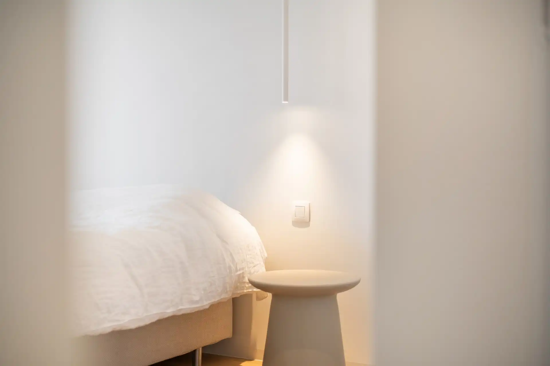 Tot in de puntjes gerenoveerd appartement foto 11