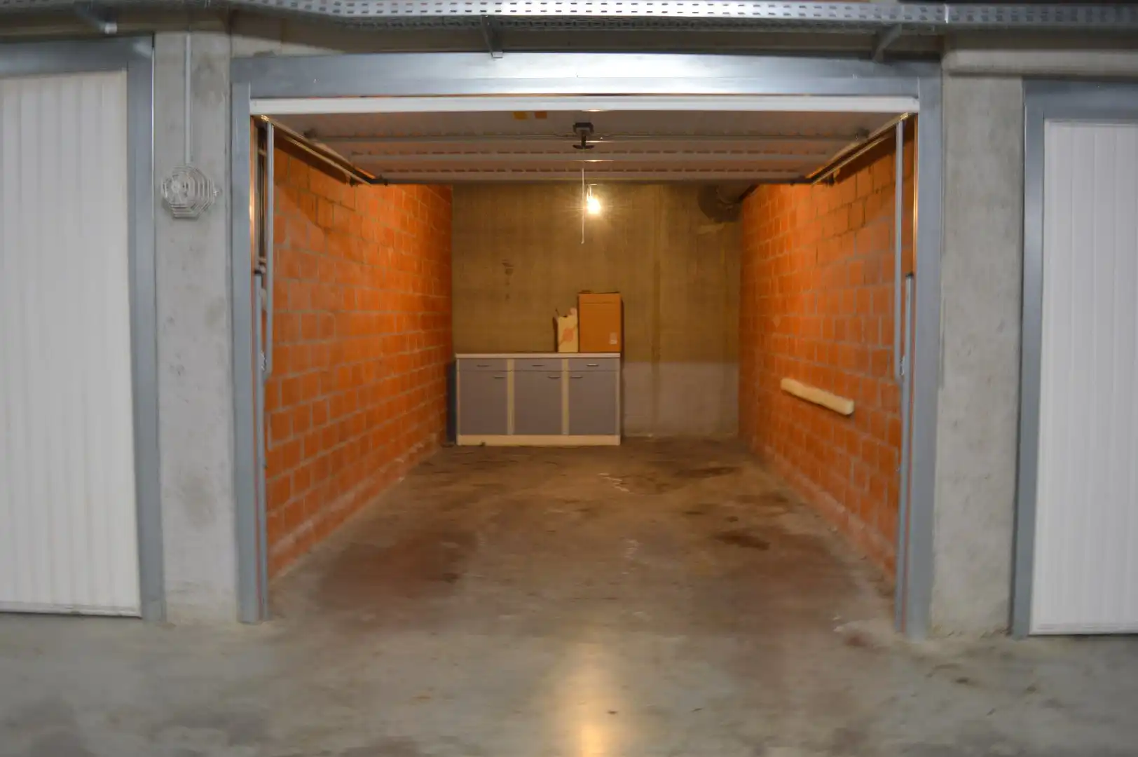 Recent 2 slaapkamer bemeubeld appartement in Kortrijk met garage foto 10