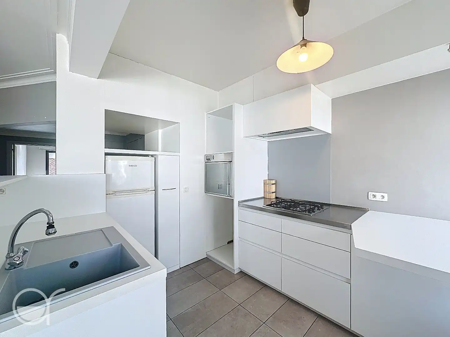 2-slaapkamer appartement te huur op het Sint-Annaplein foto 4