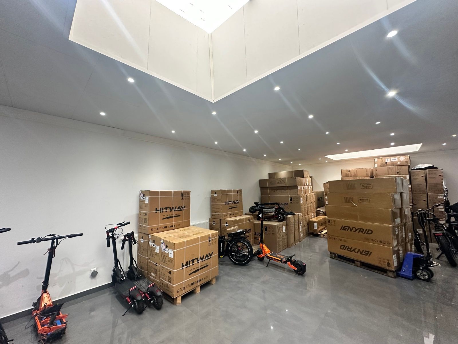 Commercieel gelijkvloers met stabiele huurder op topligging foto 8