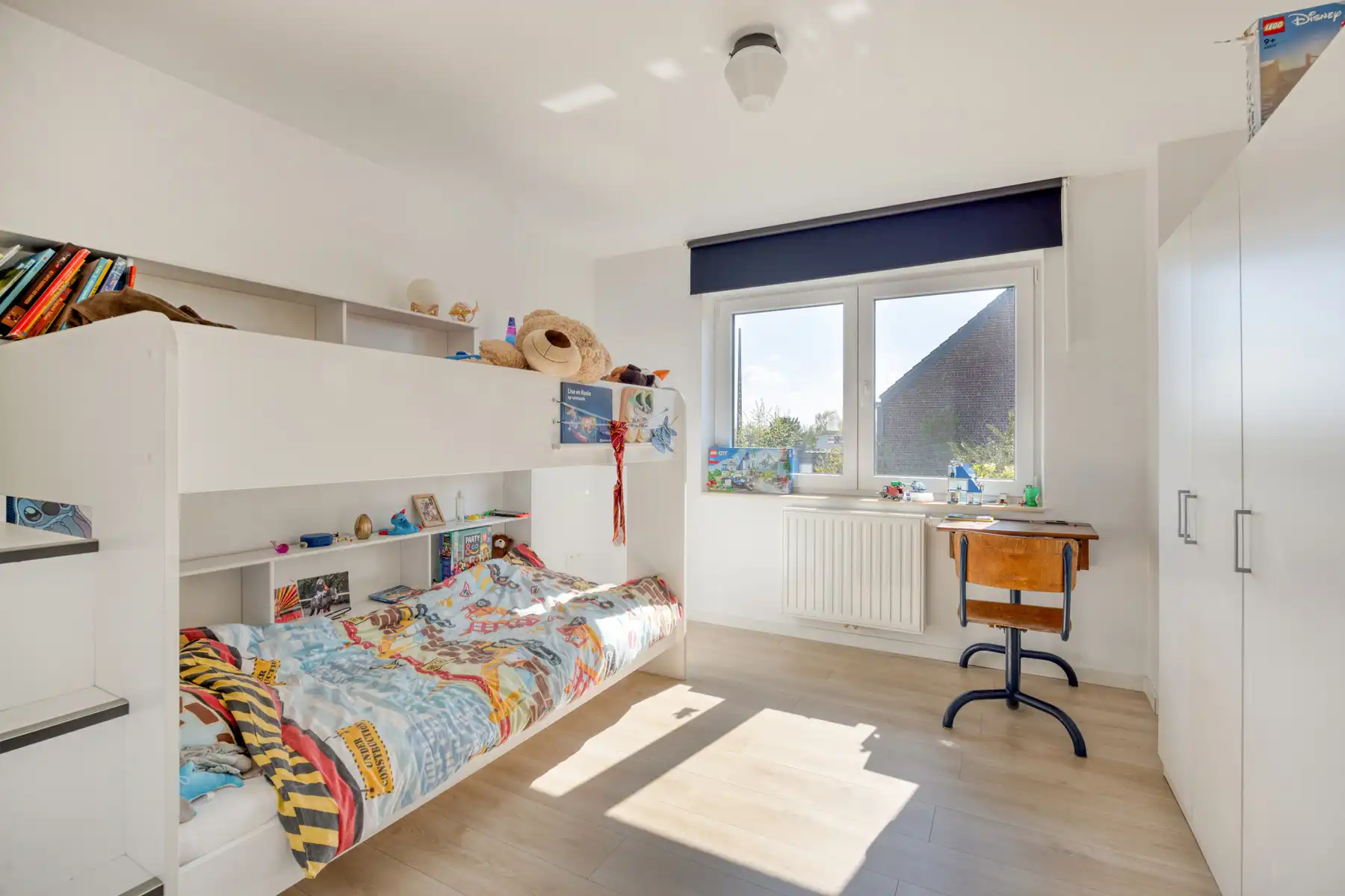 Leemans immobiliën biedt u deze uitzonderlijk ruime en energiezuinige woning aan in Merchtem! foto 16