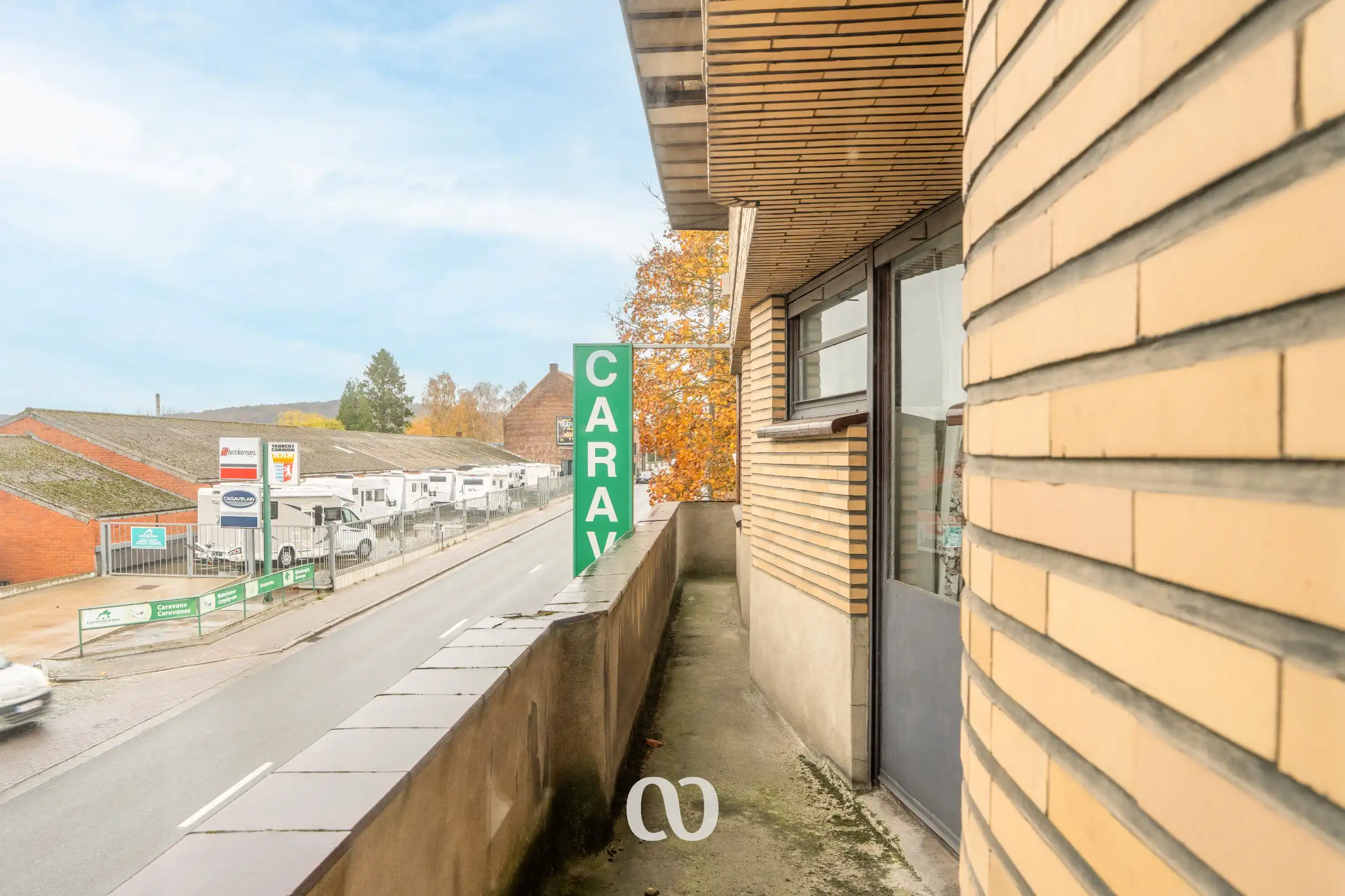 Zeer grote karaktervolle woning in art-deco stijl met tal van mogelijkheden foto 14