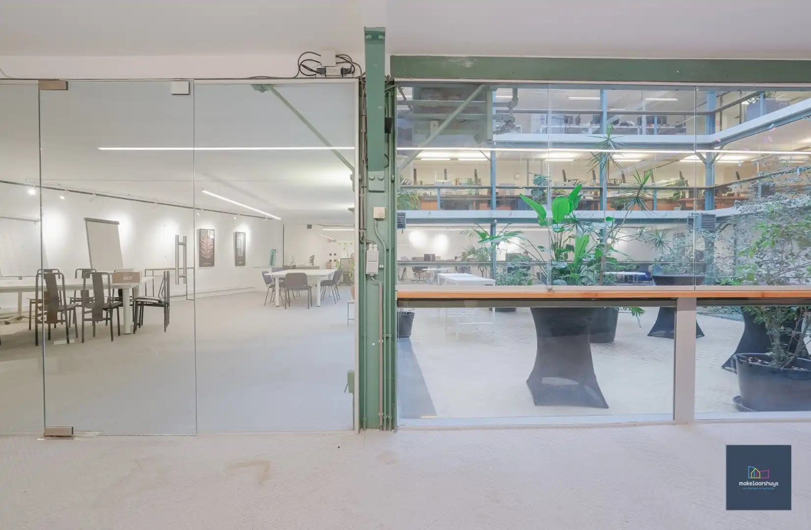 Privatieve kantoorruimte met gebruik van gemene delen foto 3