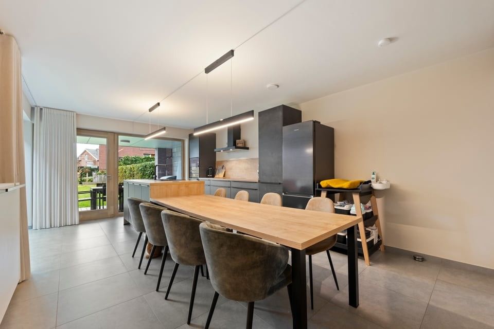 RECENTE ENERGIEZUINIGE WONING MET 3 SLAAPKAMERS, GARAGE EN ZONNIGE TUIN foto 19