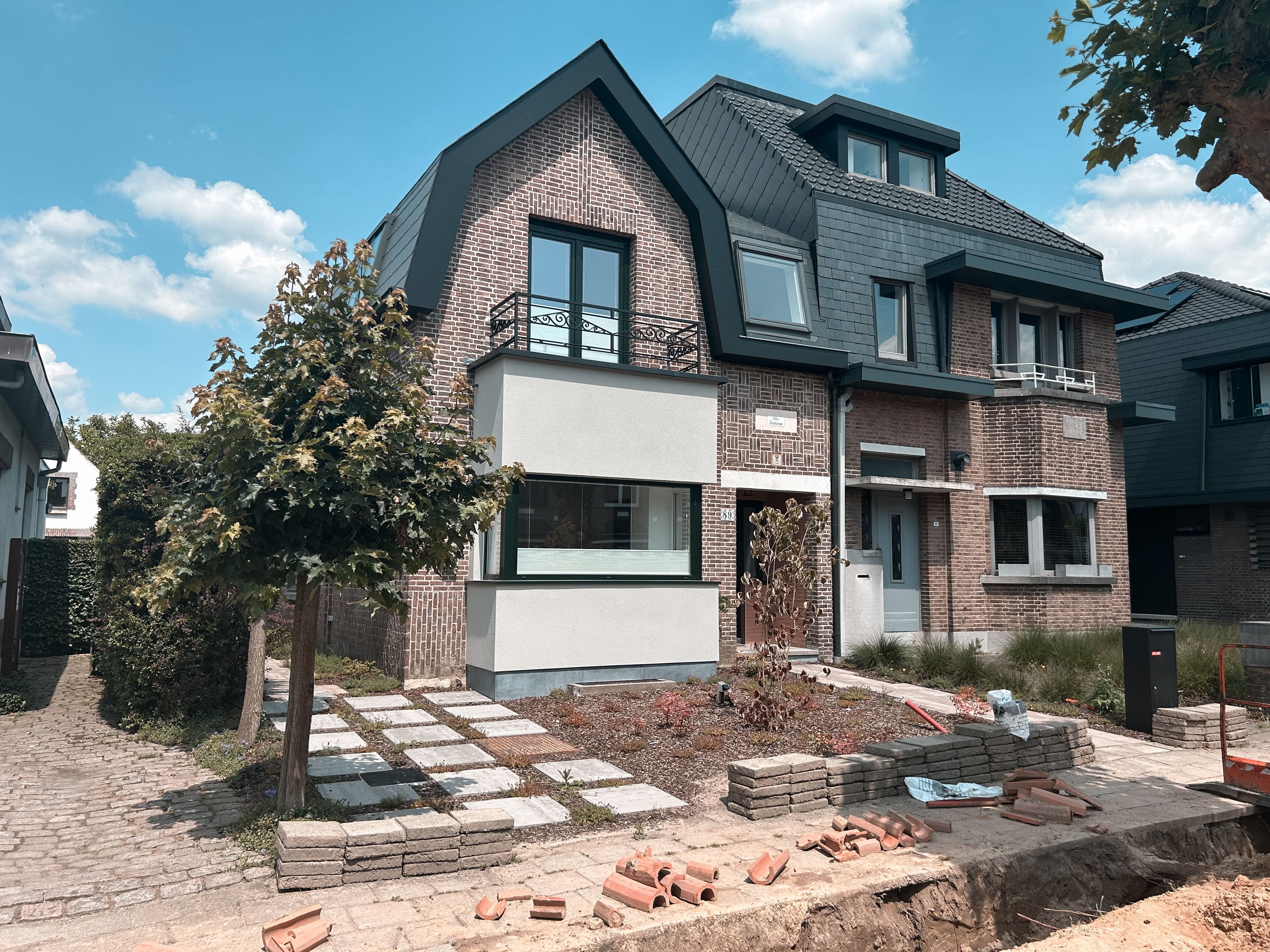 Uiterst charmante woning met 3 SL en 2 badk foto 1