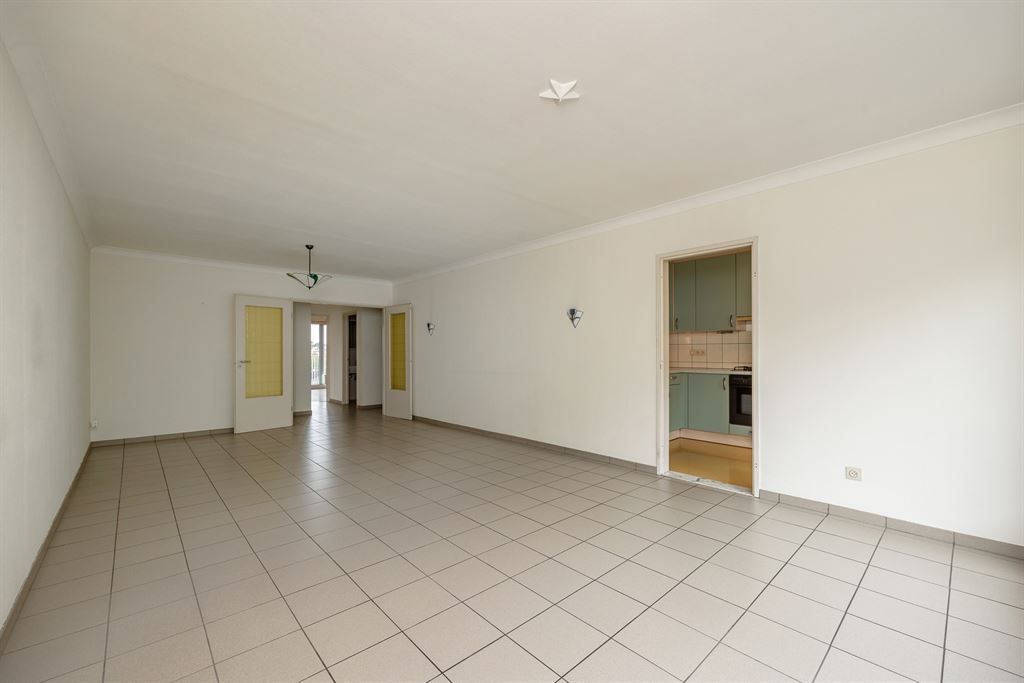 Verzorgd appartement met groen uitzicht foto 5