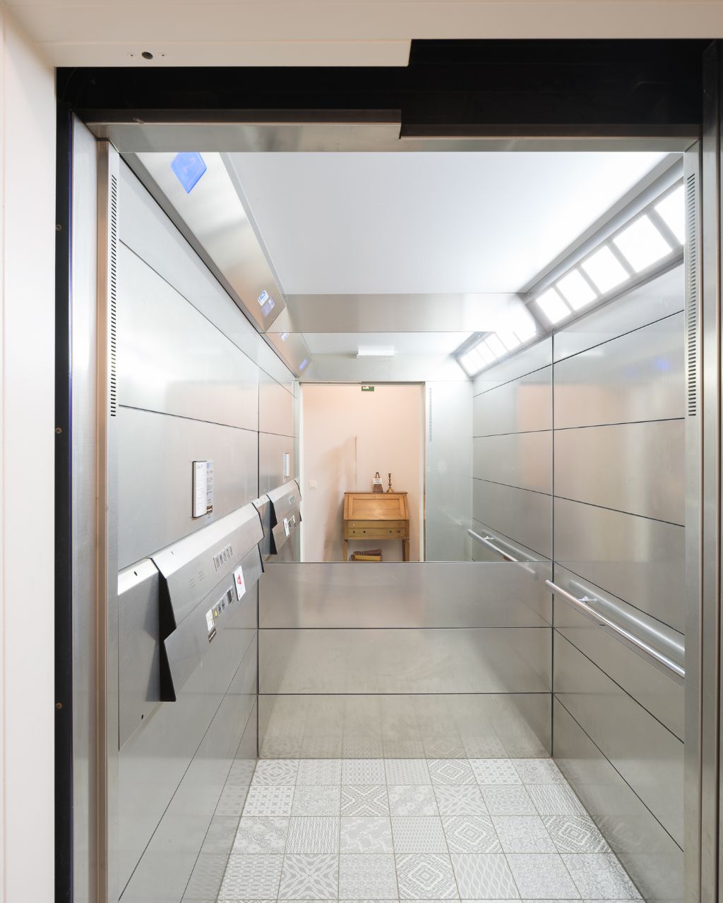 Omgeving Sint-Pietersstation. Ruim 2 slaapkamer appartement met aangenaam terras en zicht op groen, zowel aan de voor- als achterzijde foto 19