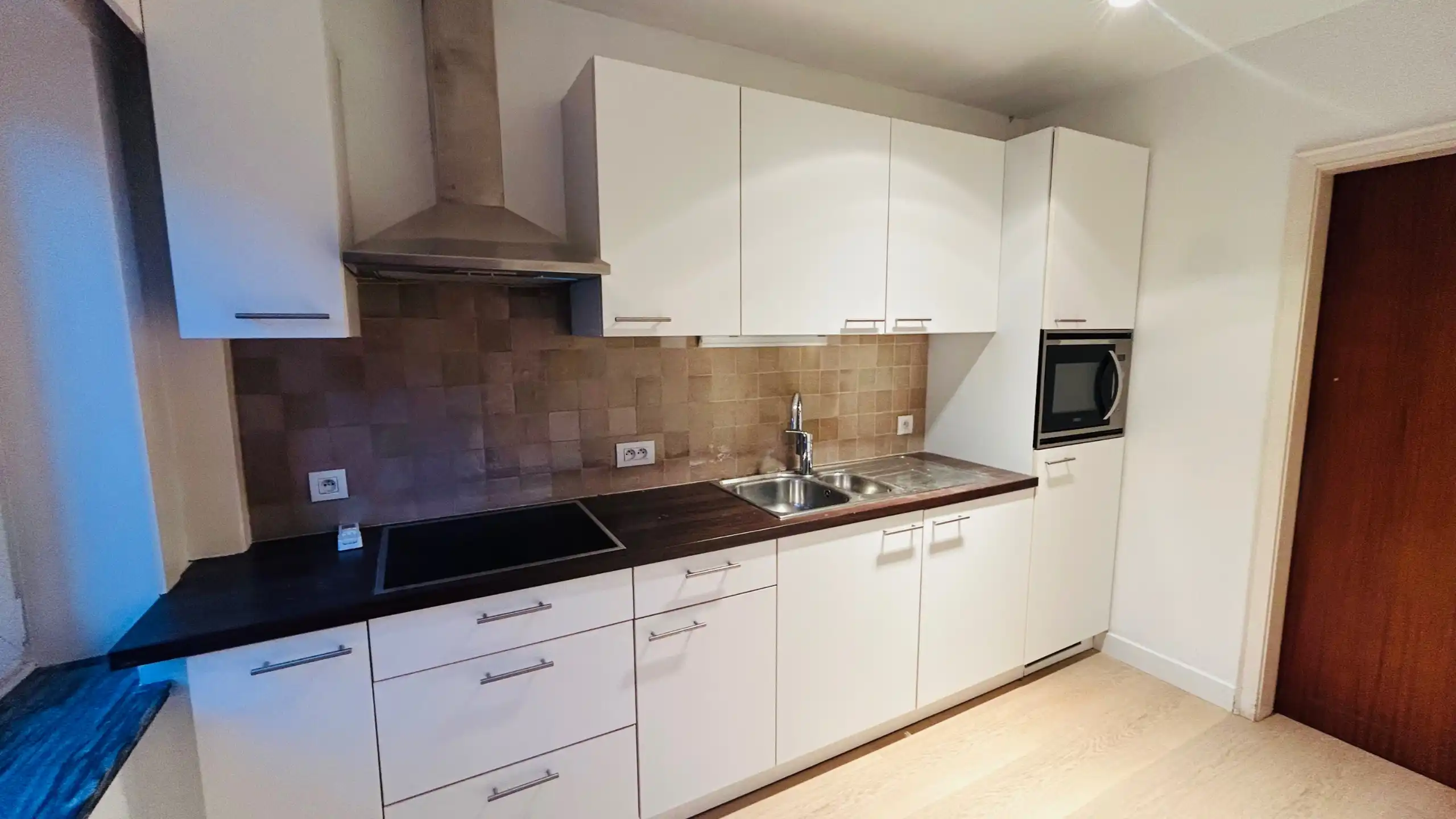 Ruim appartement met 3 slaapkamers op een centrale ligging te Gent foto 3