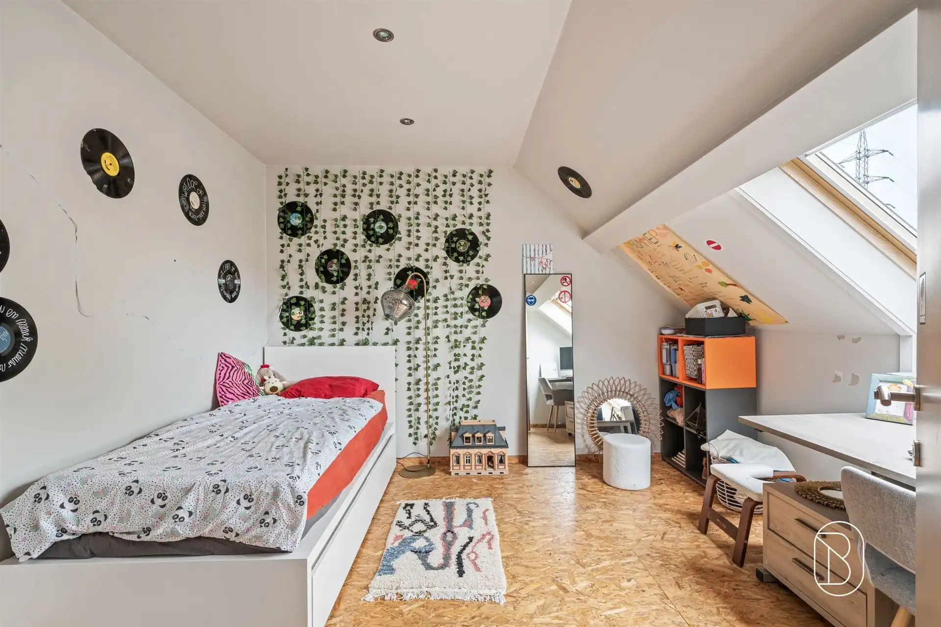 Rustig gelegen woning met 5 slpk. op 6.220 m² foto 14