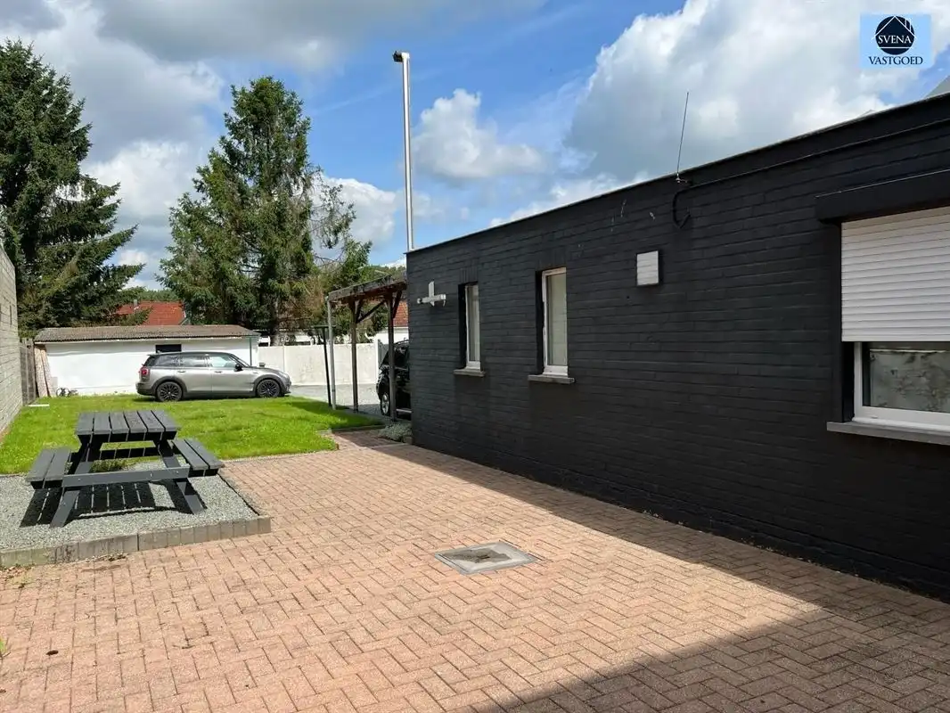 HANDELSHUIS EN APPARTEMENT MET 5 SLAAPKAMERS foto 12