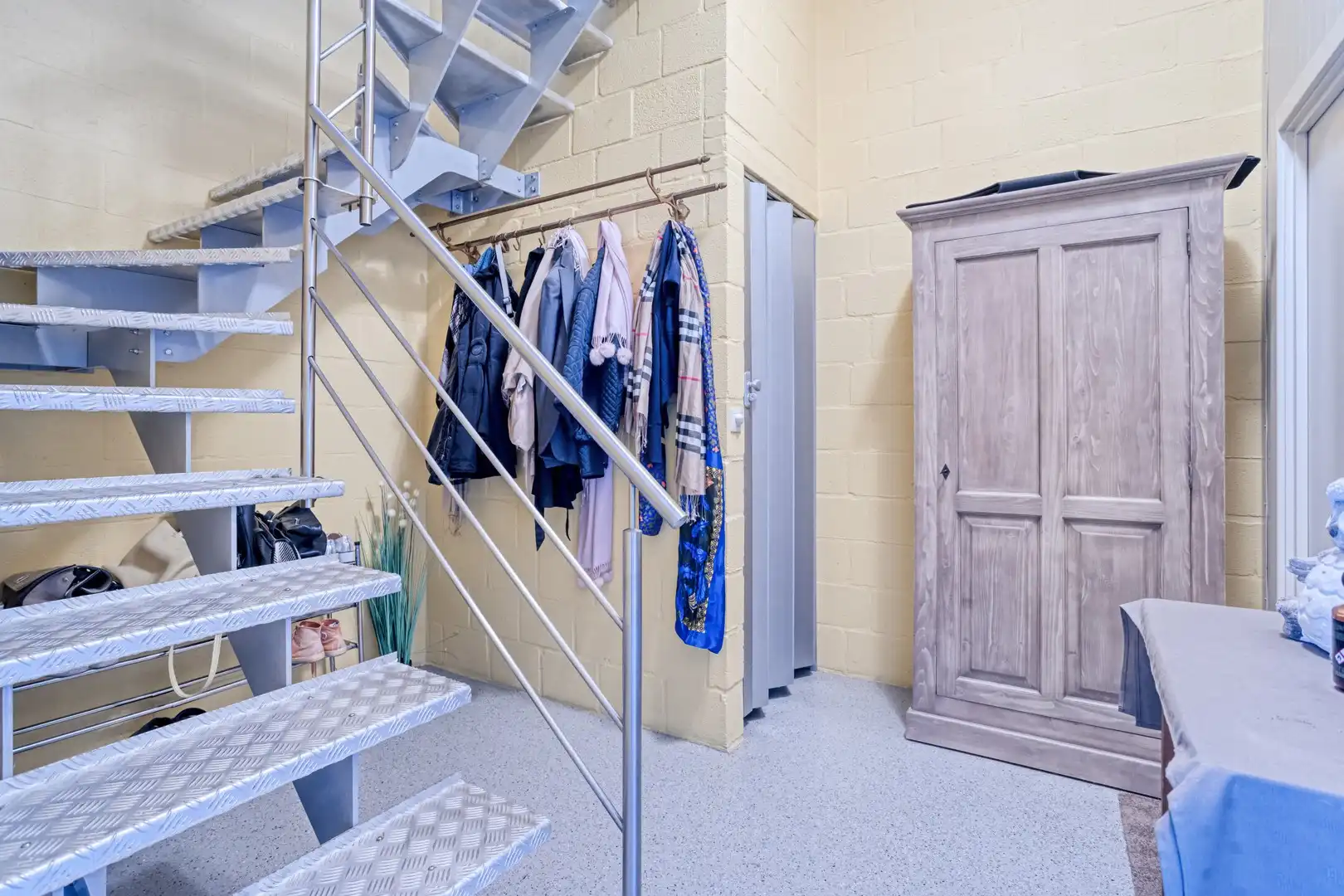 Instapklaar bedrijfsgebouw - ideaal voor voeding, bakkerij, confiserie en ruim loft-appartement te Blankenberge foto 33