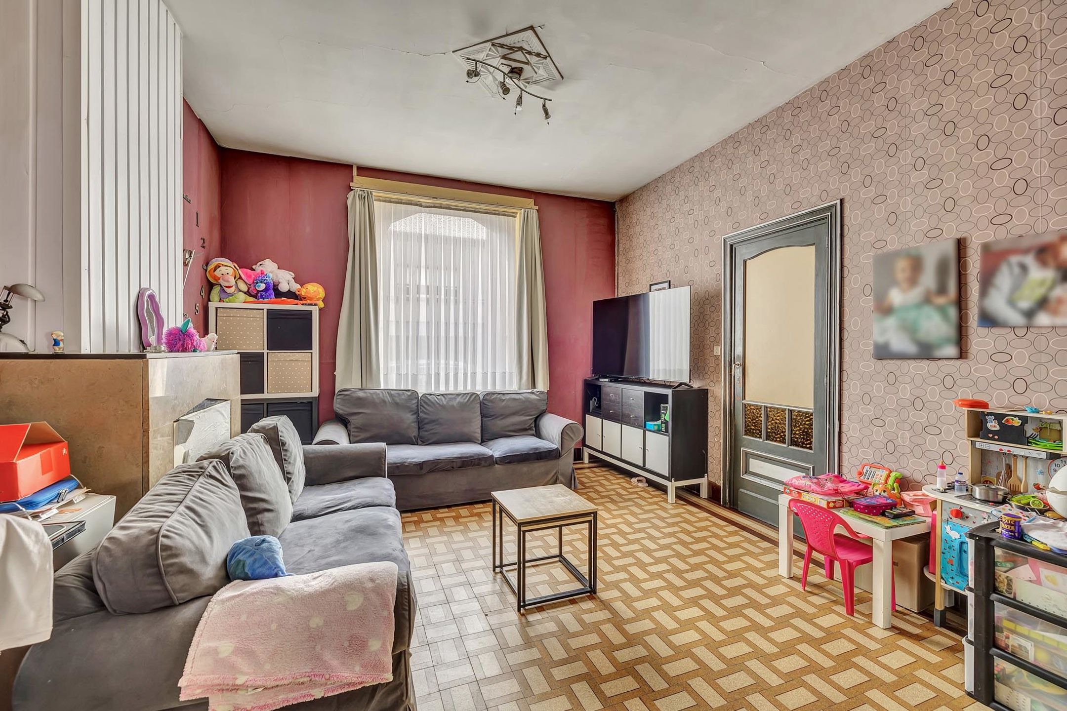 Op te frissen/te renoveren woning op strategische locatie foto 5