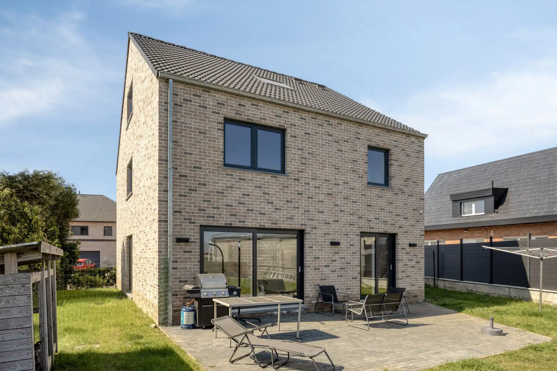 Leemans immobiliën biedt u deze uitzonderlijk ruime en energiezuinige woning aan in Merchtem! foto 30