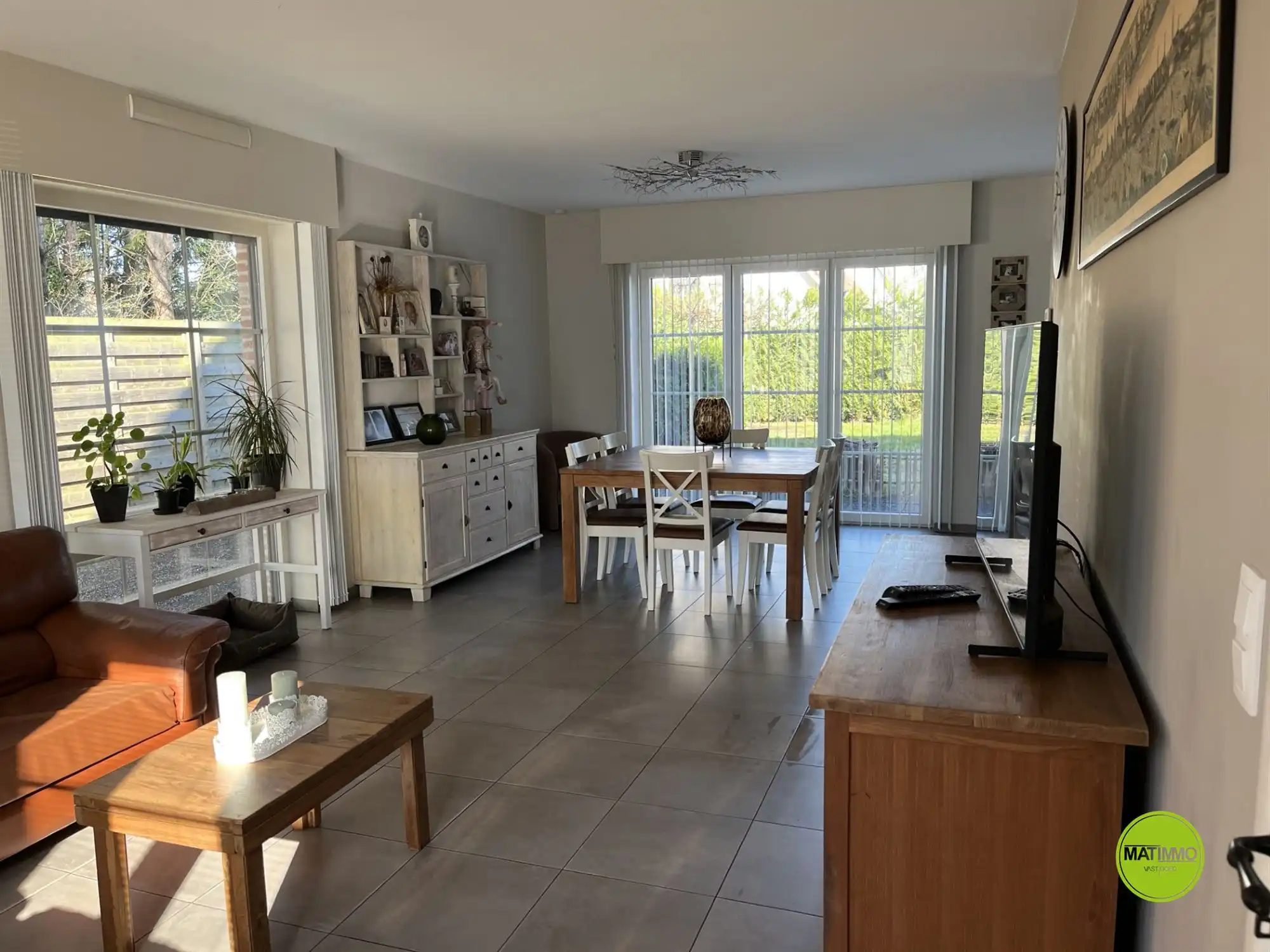 Instapklare BEN-woning in rustige, groene straat te Mol foto 3