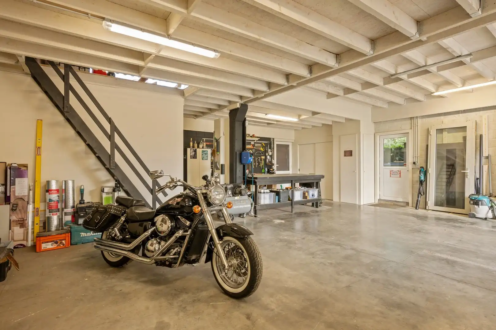 Instapklare en energiezuinige villa met zwembad en loods aan de voet van de Vlaamse Ardennen met heel veel privacy foto 29