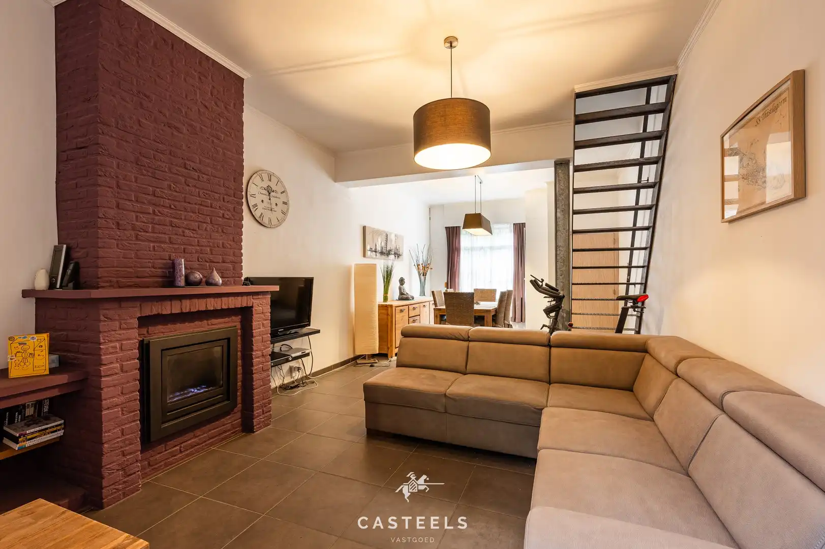 Gezinswoning met potentieel te koop in Mariakerke foto 2