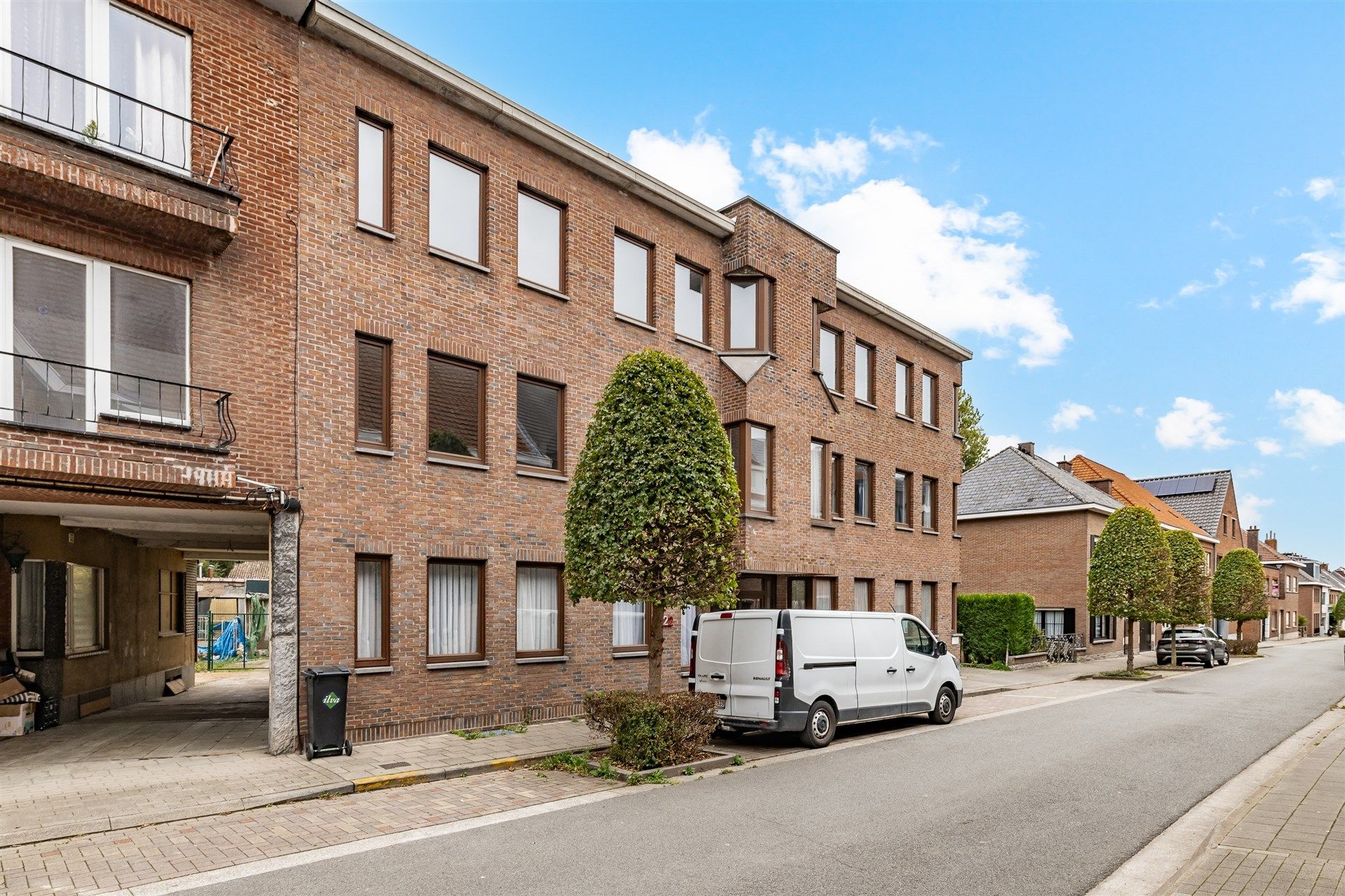 Opbrengsteigendom bestaande uit 6 ruime appartementen + 32 garageboxen foto 34