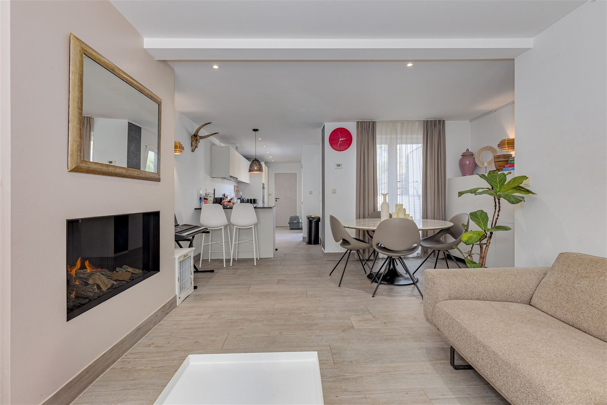 Charmant huis met drie slaapkamers foto 2