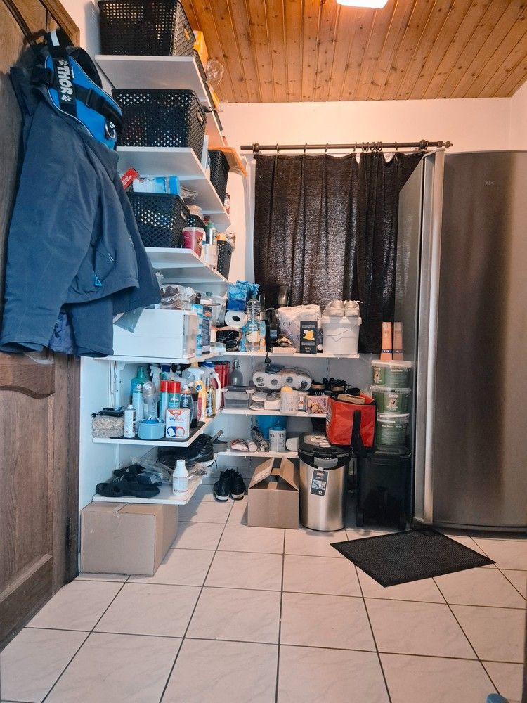 Prachtige villa uit de jaren 90 met drie slaapkamers en grote tuin! foto 17