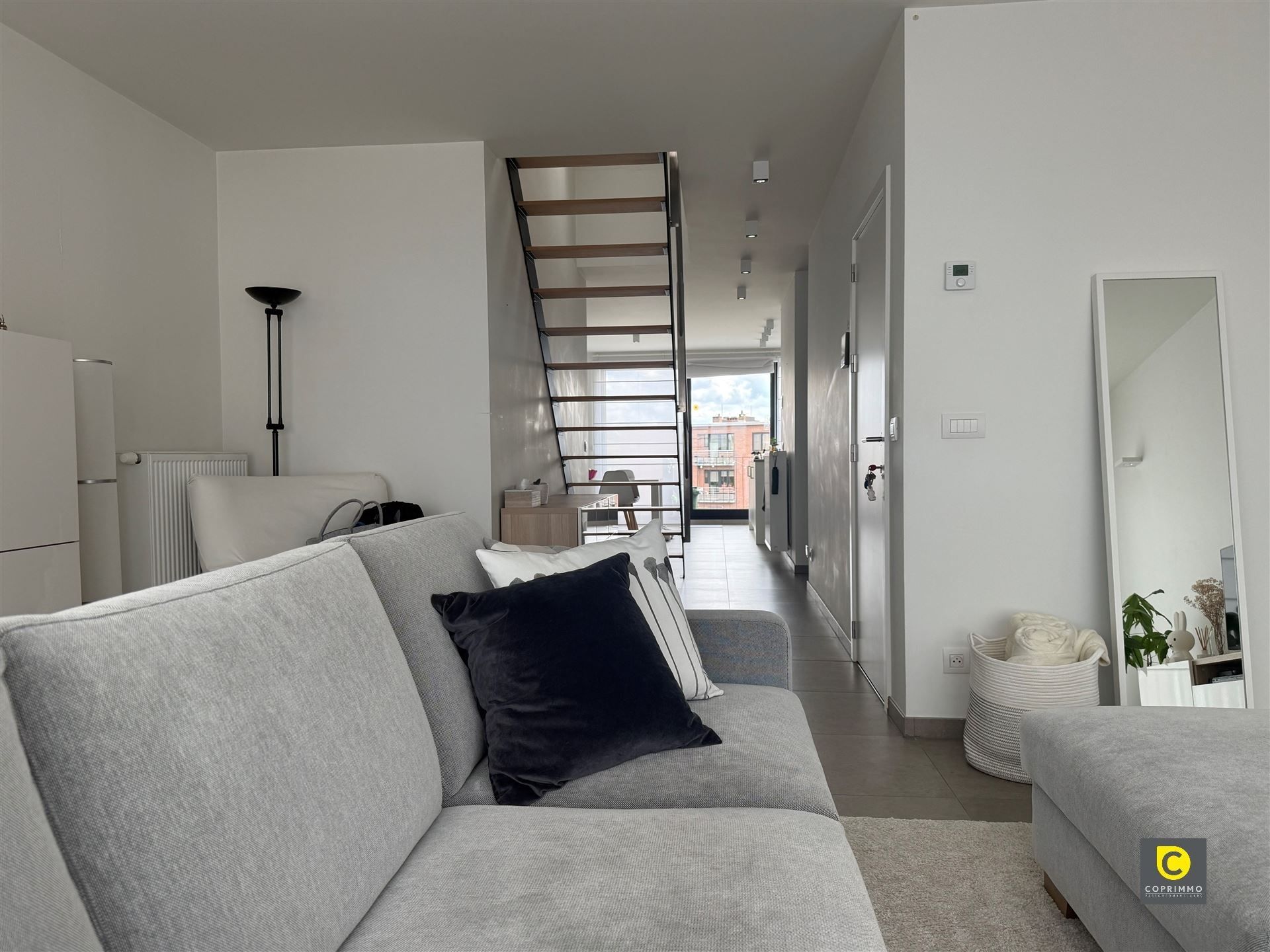 Duplex: 2 slk +P foto {{pictureIndex}}