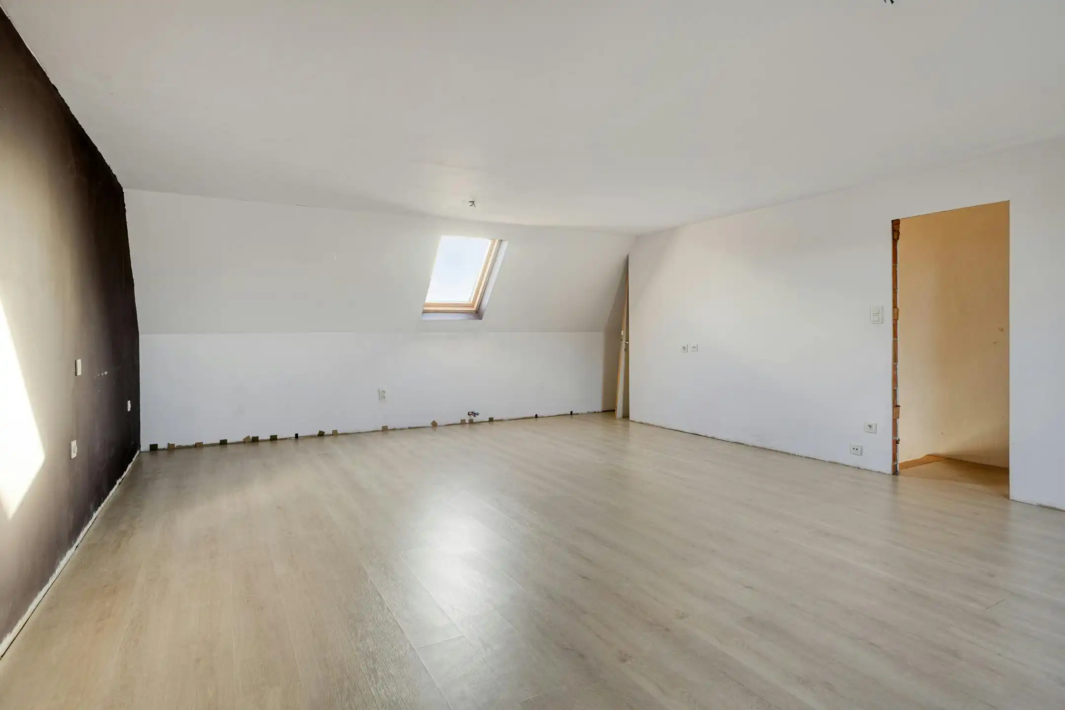 Ruime energiezuinige gezinswoning te koop in Burcht foto 23