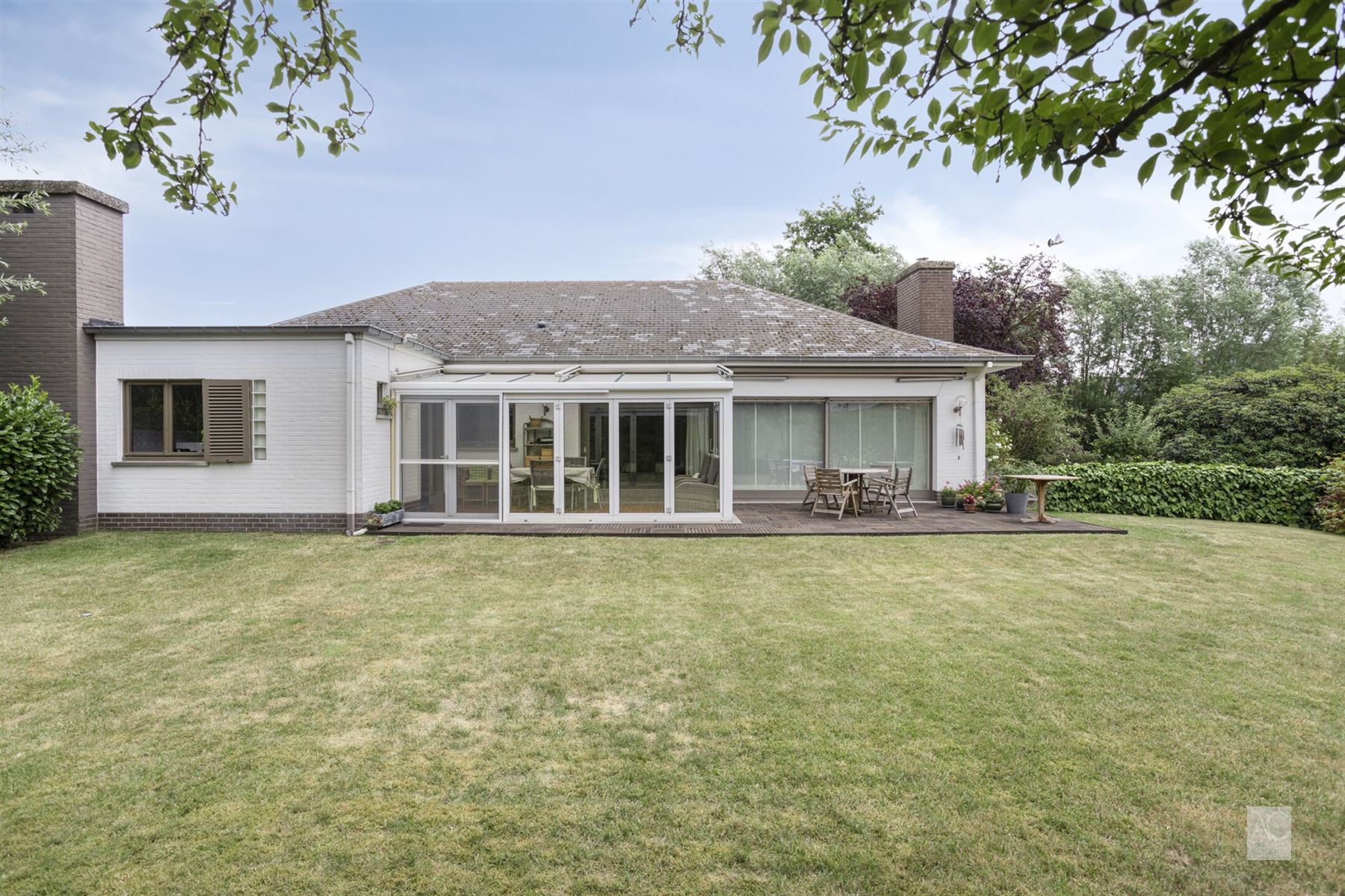 Vrijstaande bungalow op toplocatie foto 31