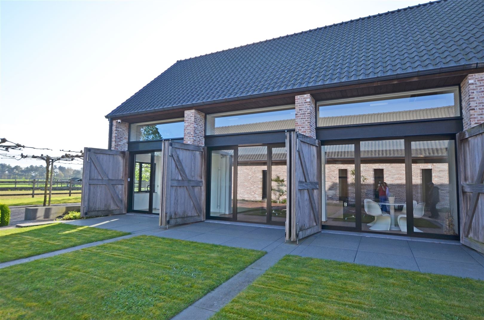 Trendy stijlvolle villahoeve met paardenaccommodatie op 3,5 ha foto 29