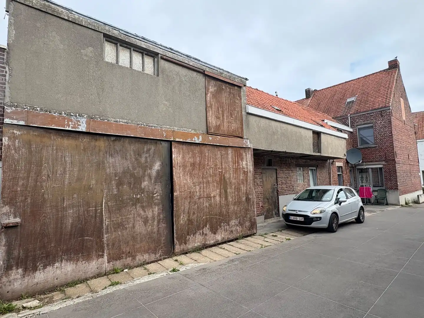 Halfopen woning te koop met 3 slaapkamers en veel ruimte in Heule foto 11