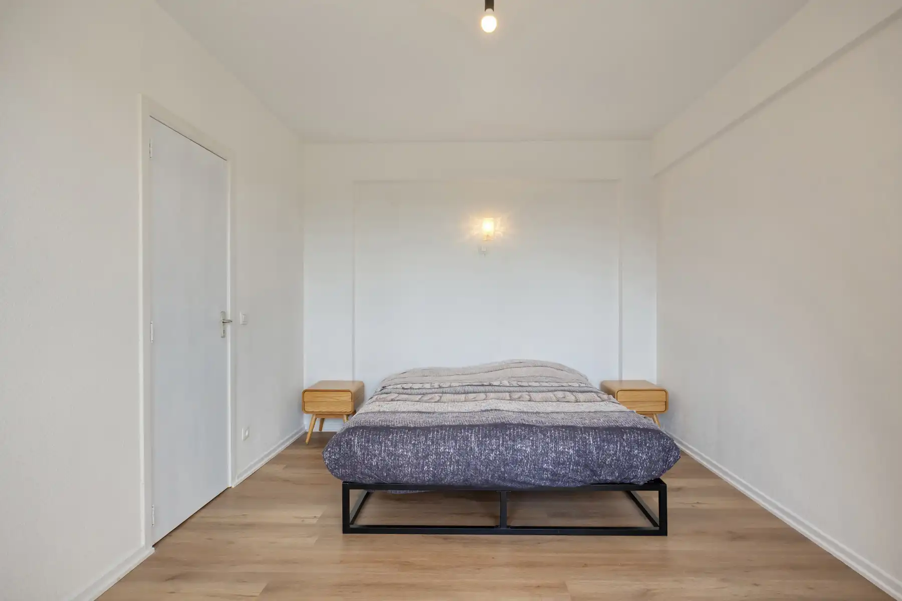 Instapklaar appartement met 1 slaapkamer en terras! foto 3
