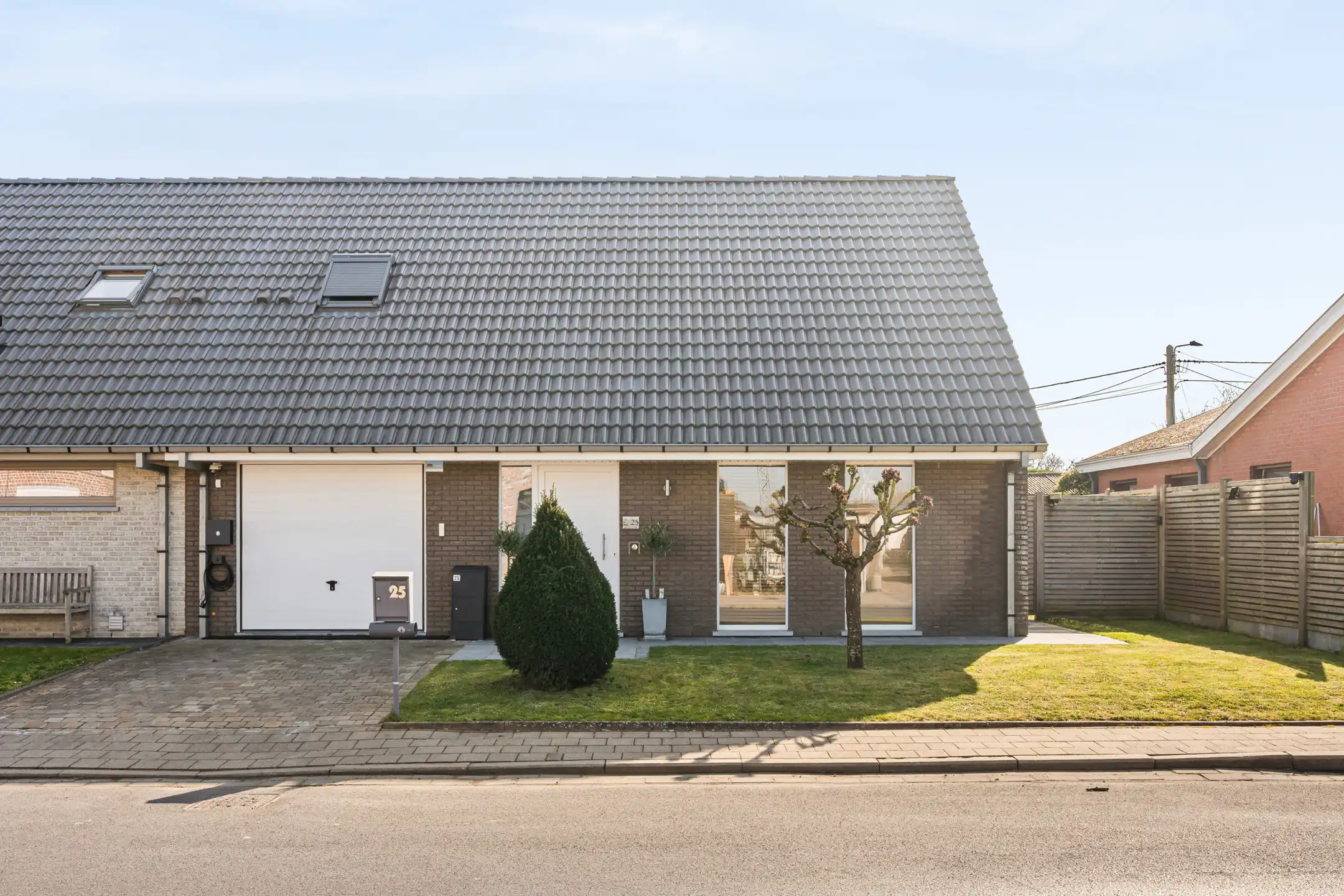 Instapklare energiezuinige topper met garage en tuin foto 20
