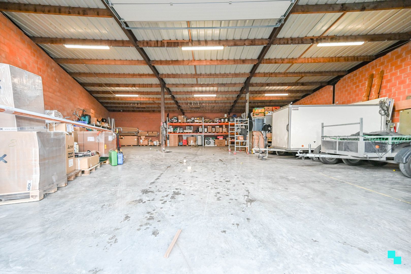 Magazijn van 270 m² op goede locatie in Ledegem foto 4