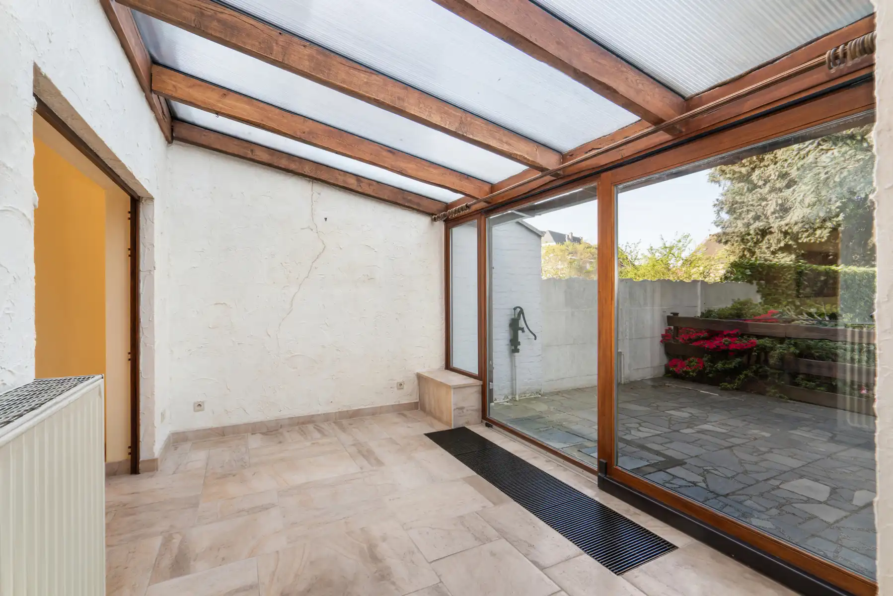 Gezinswoning met 3 slaapkamer + aangelegde tuin te Koningslo foto 12