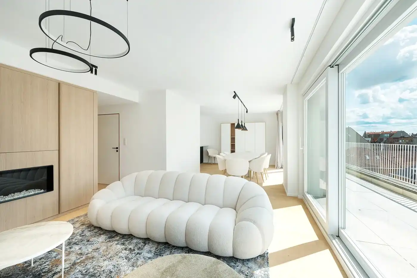 Zonnige penthouse (3 slpk) met open zicht nabij Dumortierl. foto 3